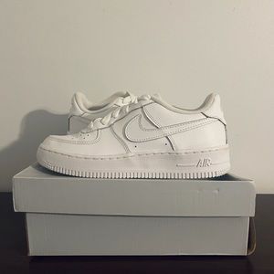 Nike White Air Force 1